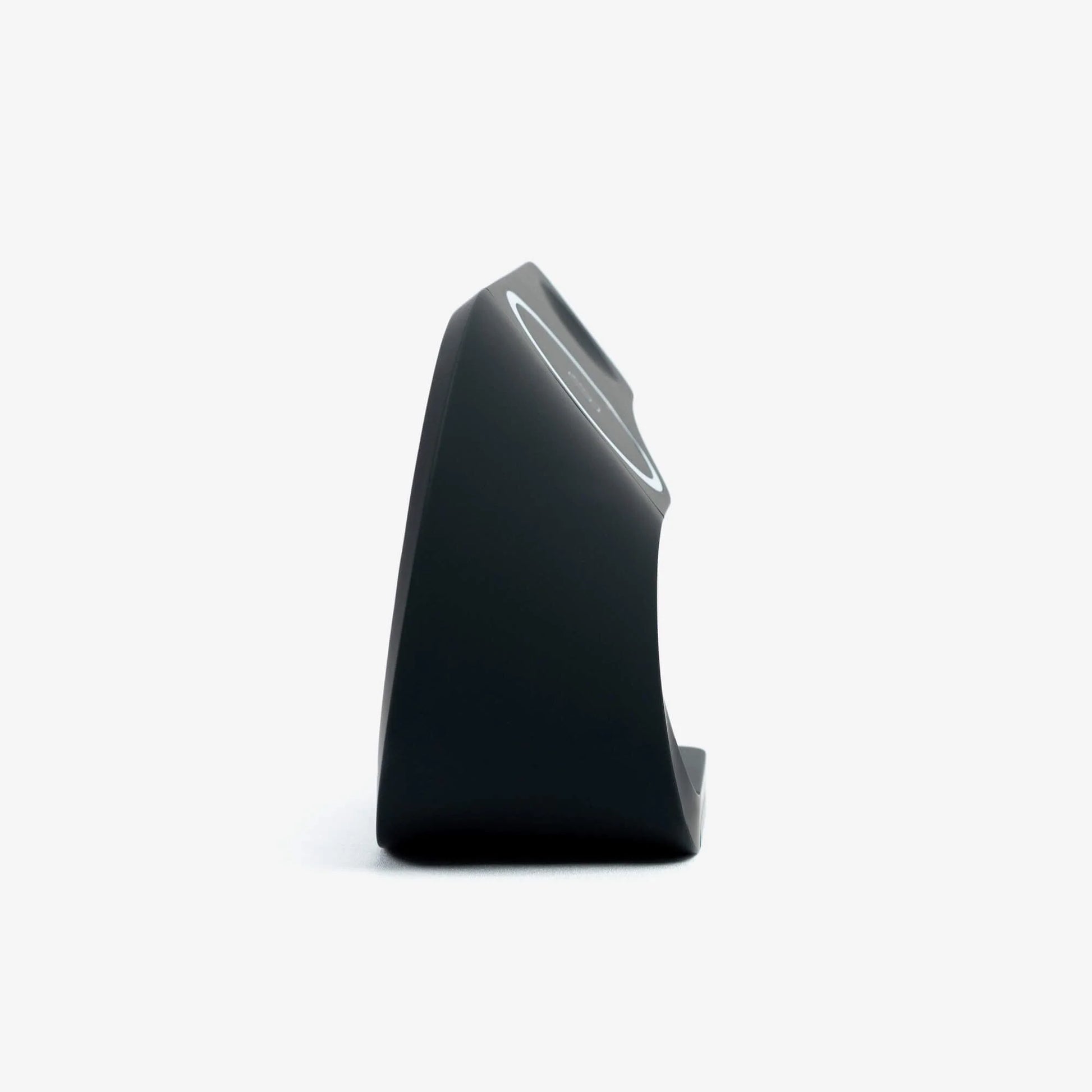 The Simpli MagSafe Charger – Effortless, Fast Charging with Magnetic Precision